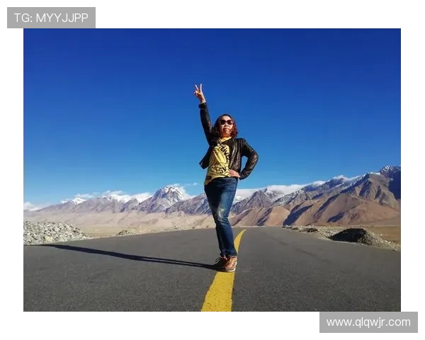 从新手到高手：黄芳在CSGO中的成长与挑战之路