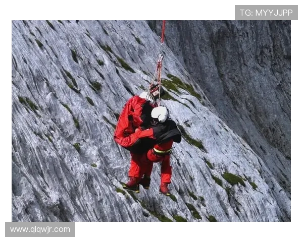 深圳攀岩队灵活性研究:探索攀岩运动中的适应与创新策略 深圳攀岩队灵活性研究:探索攀岩运动中的适应与创新策略