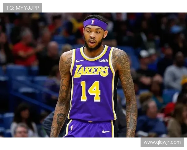 布兰登英格拉姆：从新秀到全明星的成长之路与篮球梦想