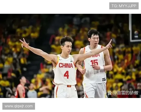 重庆篮球队在世界杯预选赛中的团队协作展现了卓越的默契与拼搏精神 重庆篮球队在世界杯预选赛中的团队协作展现了卓越的默契与拼搏精神