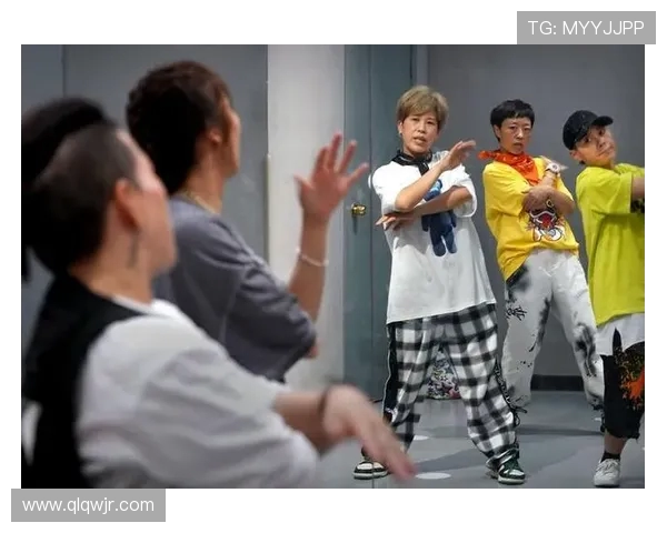 对话周芳探索街舞之路与人生哲学的交织与成长 对话周芳探索街舞之路与人生哲学的交织与成长